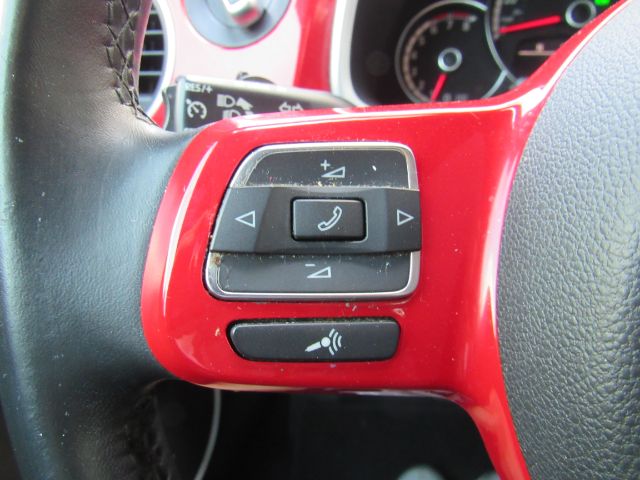 2013 Volkswagen Beetle 2.5L Image 35 of 47