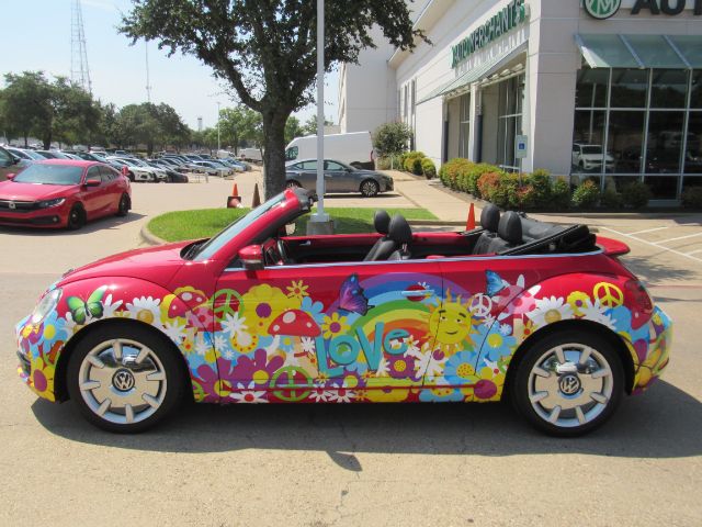 2013 Volkswagen Beetle 2.5L Image 14 of 47