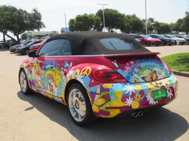 2013 Volkswagen Beetle 2.5L Image 11 of 47