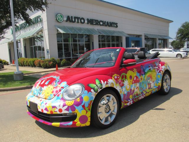 2013 Volkswagen Beetle 2.5L Image 2 of 47
