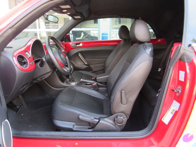 2013 Volkswagen Beetle 2.5L Image 44 of 47