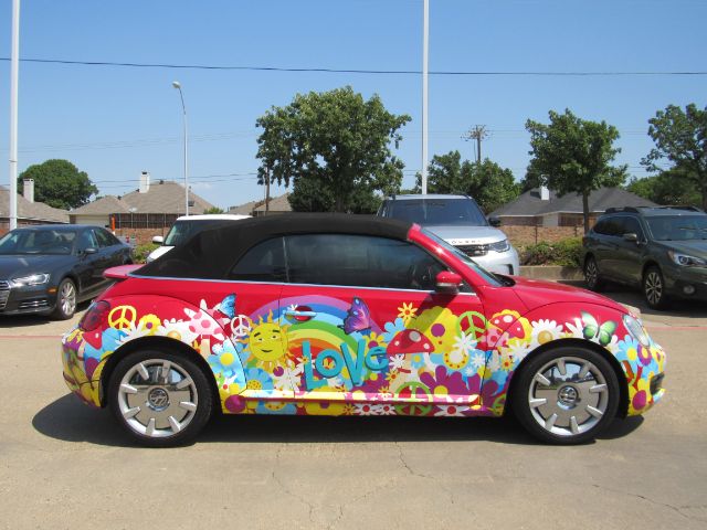 2013 Volkswagen Beetle 2.5L Image 6 of 47