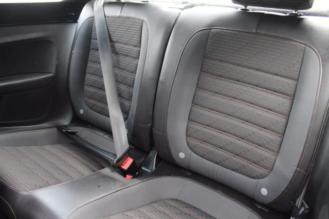 Vehicle image 13 of 36