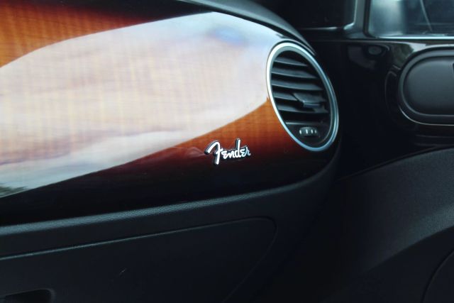 Vehicle image 29 of 36