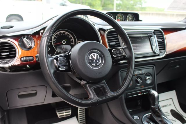 Vehicle image 17 of 36
