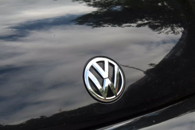 Vehicle image 32 of 36