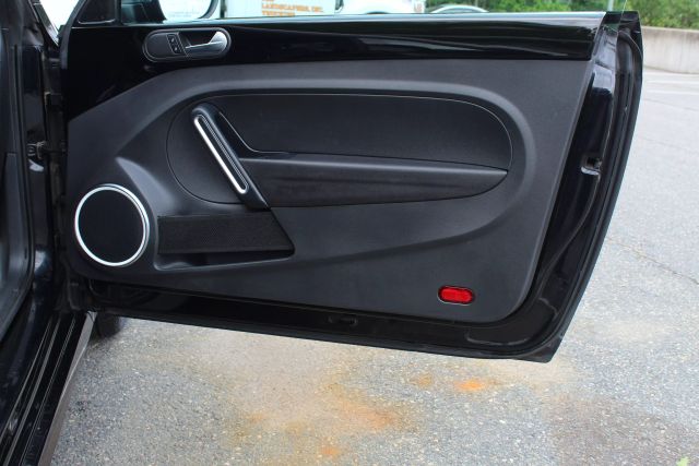 Vehicle image 15 of 36