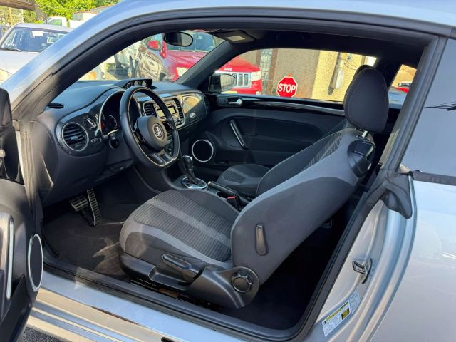 Vehicle image 23 of 28