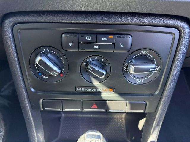 Vehicle image 17 of 28