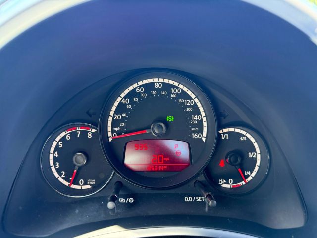 Vehicle image 10 of 28
