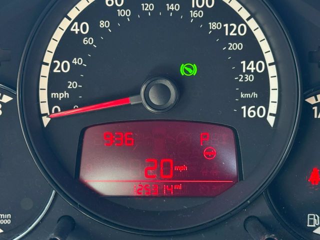 Vehicle image 11 of 28