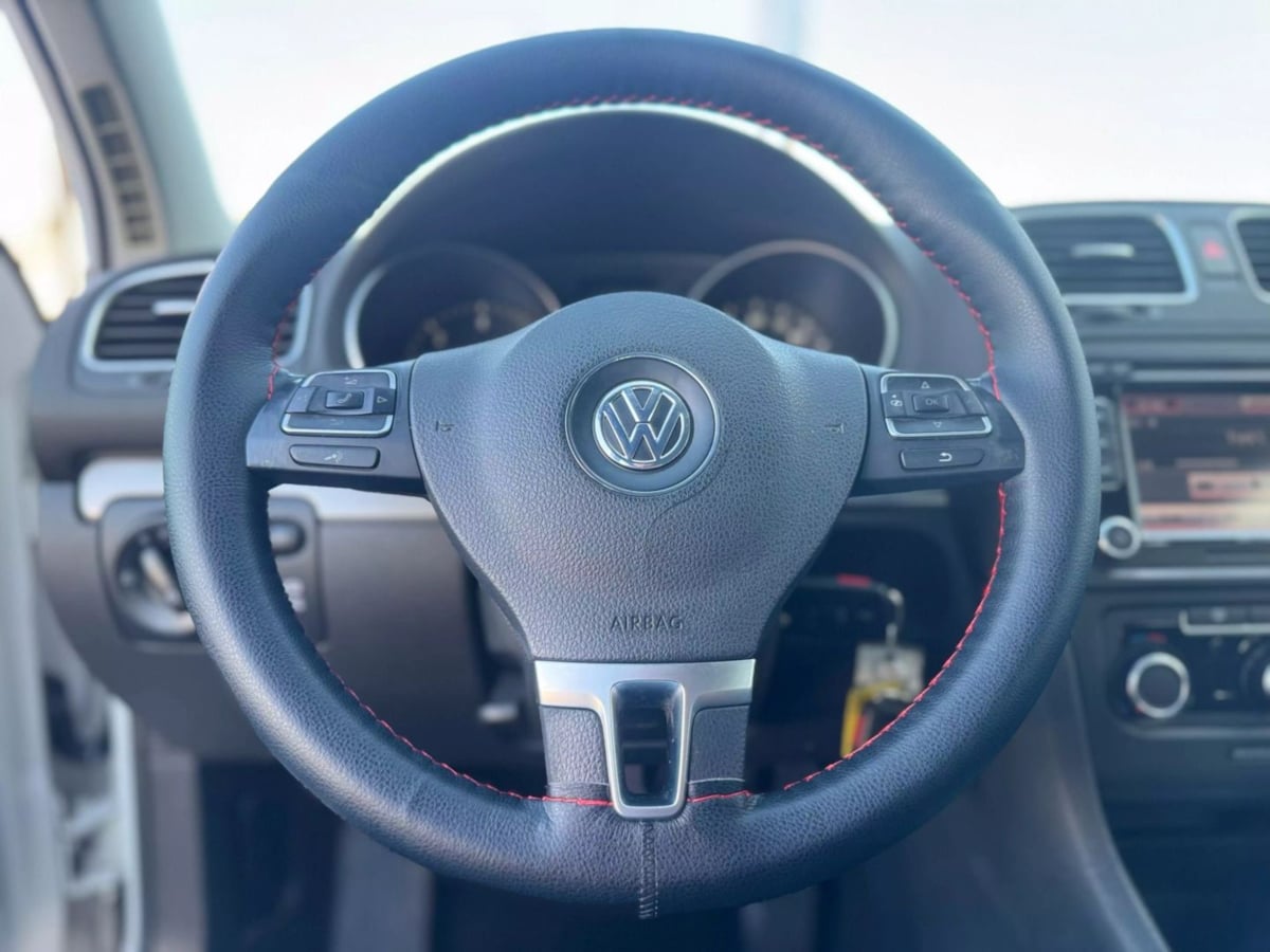 Vehicle image 24 of 41