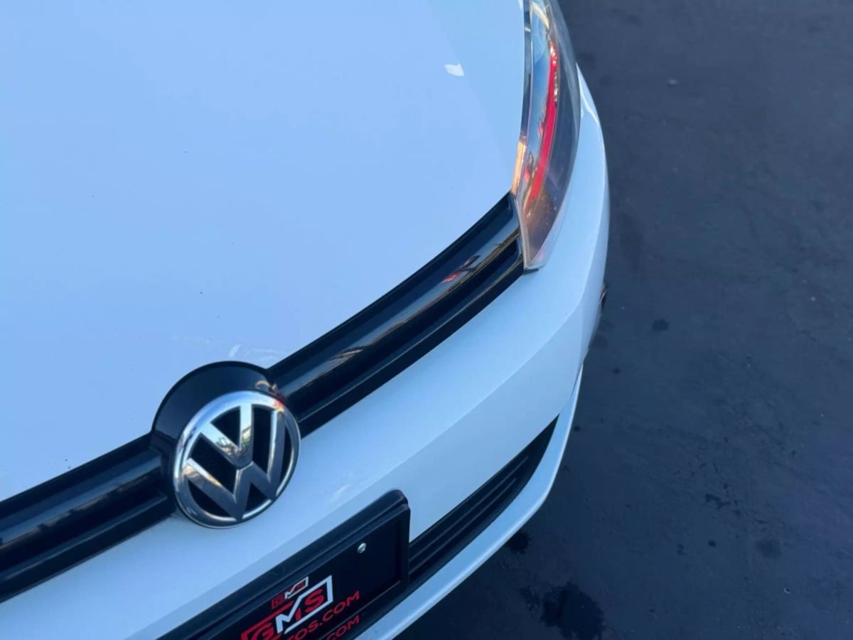 Vehicle image 12 of 41