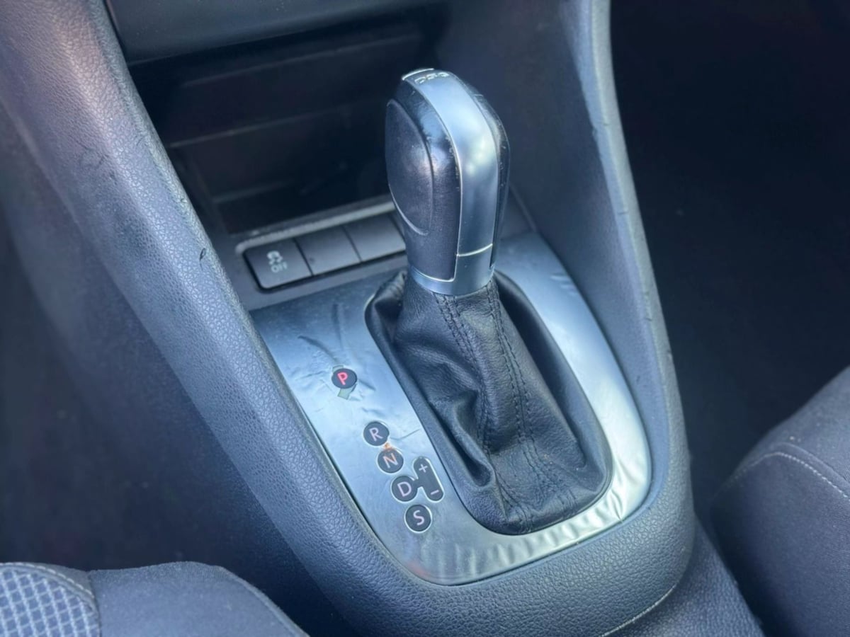 Vehicle image 22 of 41