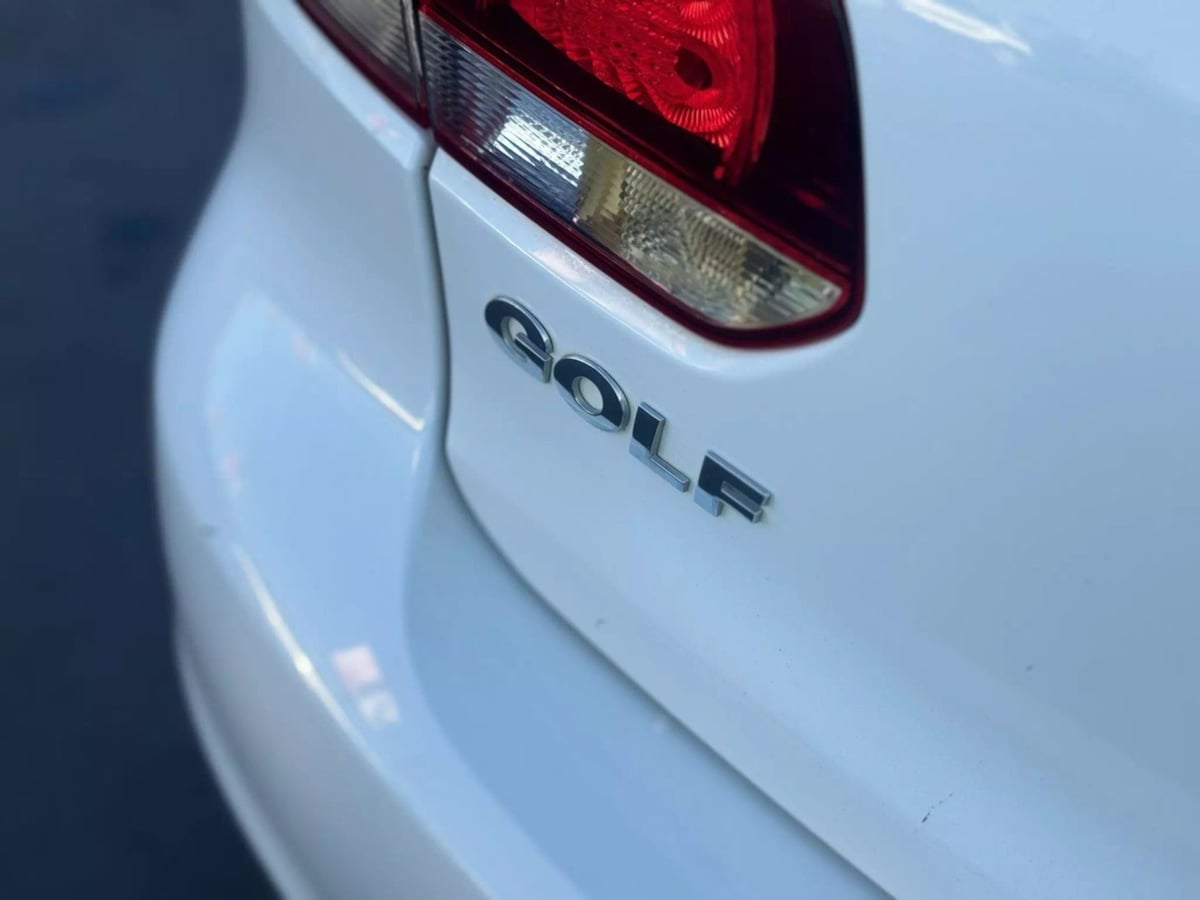 Vehicle image 15 of 41