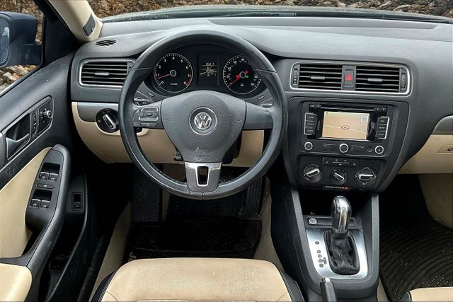 Vehicle image 7 of 30