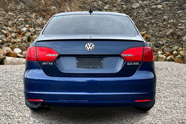 Vehicle image 5 of 30