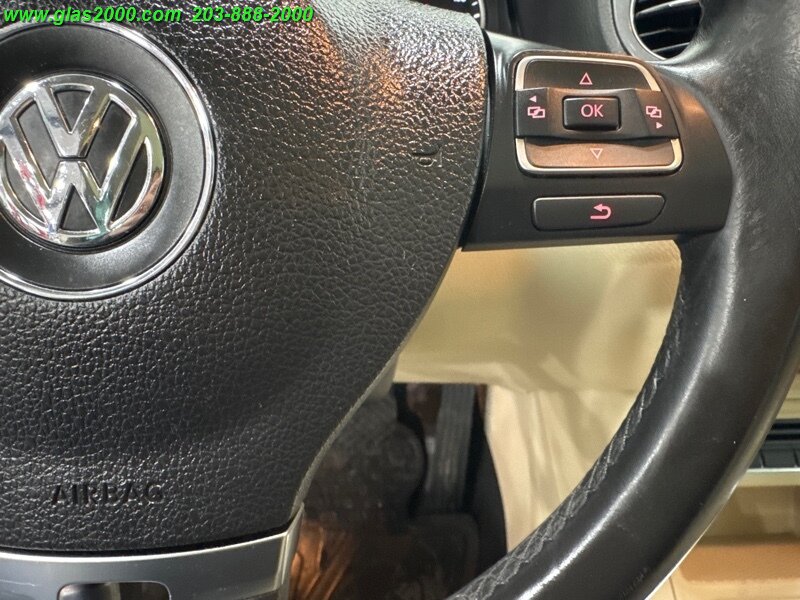 Vehicle image 23 of 34