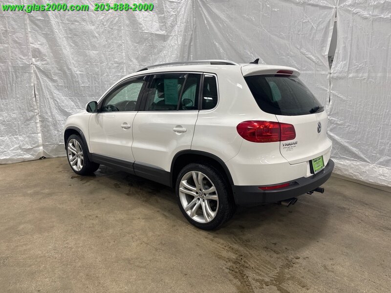 Vehicle image 7 of 34