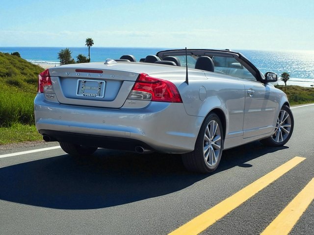 2013 Volvo C70 T5 Premier Plus Image 6 of 43