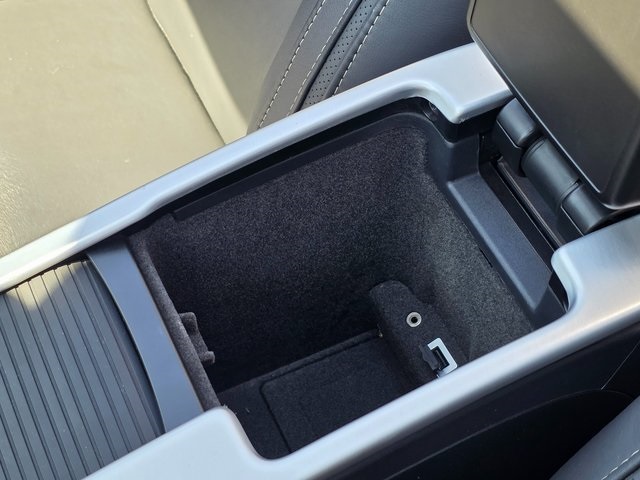 2013 Volvo C70 T5 Premier Plus Image 35 of 43