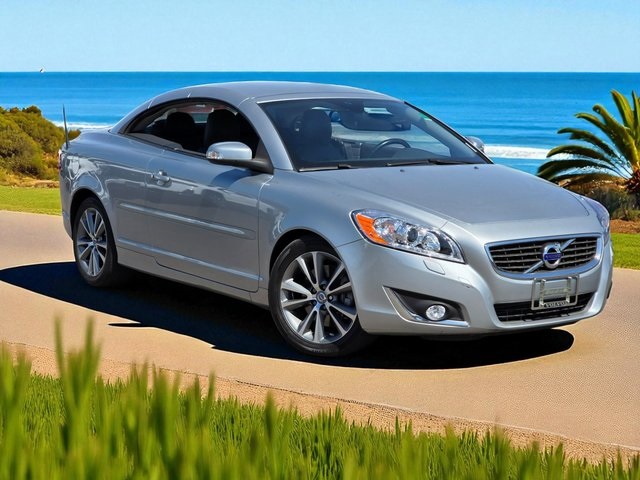 2013 Volvo C70 T5 Premier Plus Image 3 of 43