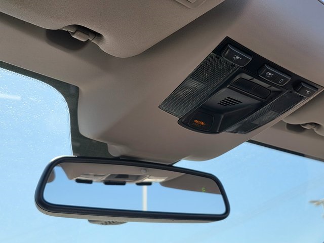 2013 Volvo C70 T5 Premier Plus Image 34 of 43