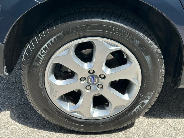 Vehicle image 15 of 48