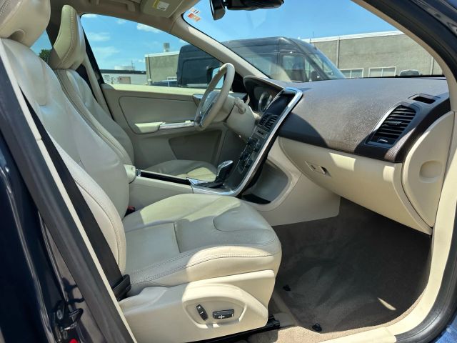 Vehicle image 31 of 48
