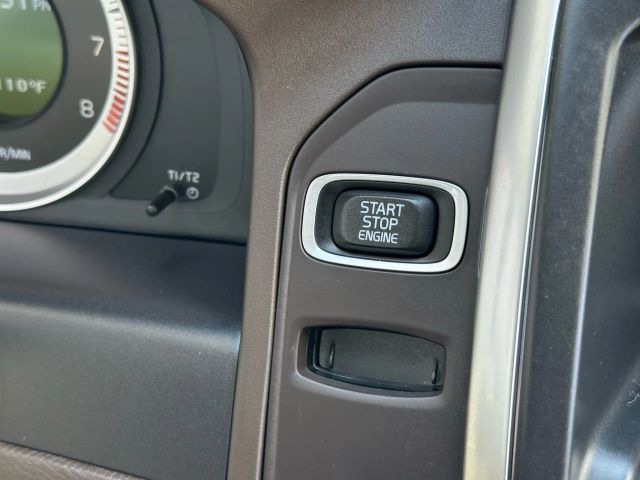 Vehicle image 43 of 48