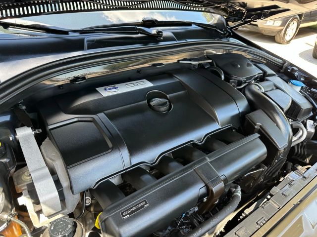 Vehicle image 12 of 48