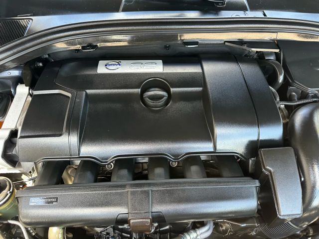 Vehicle image 11 of 48