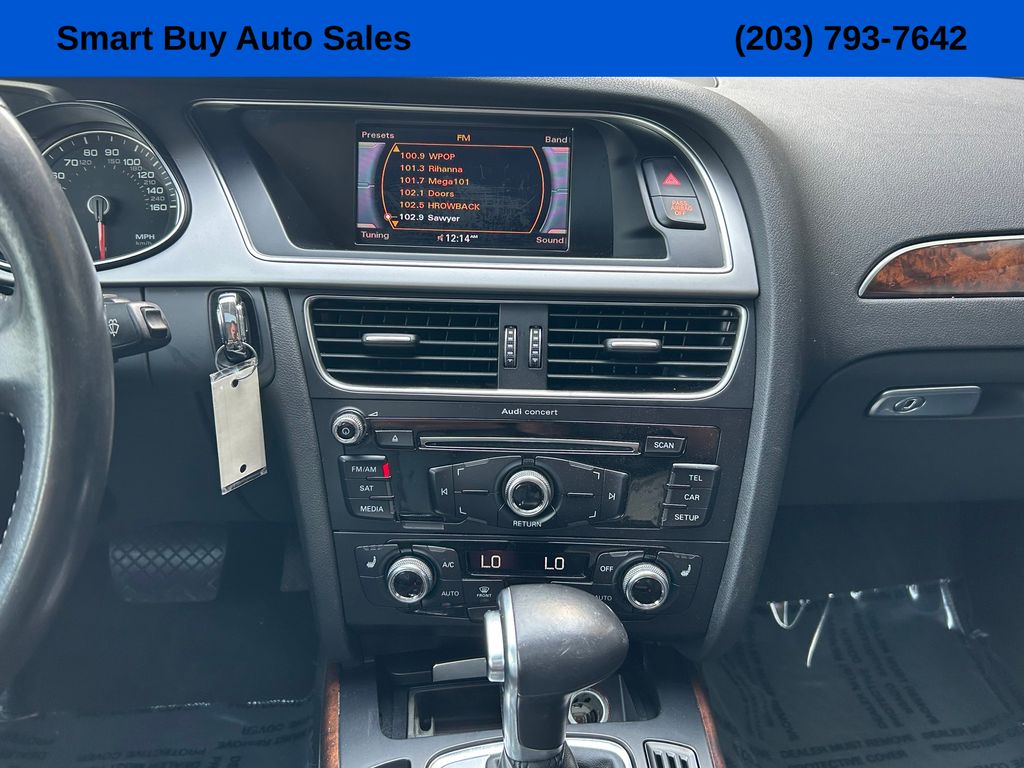 Vehicle image 21 of 34