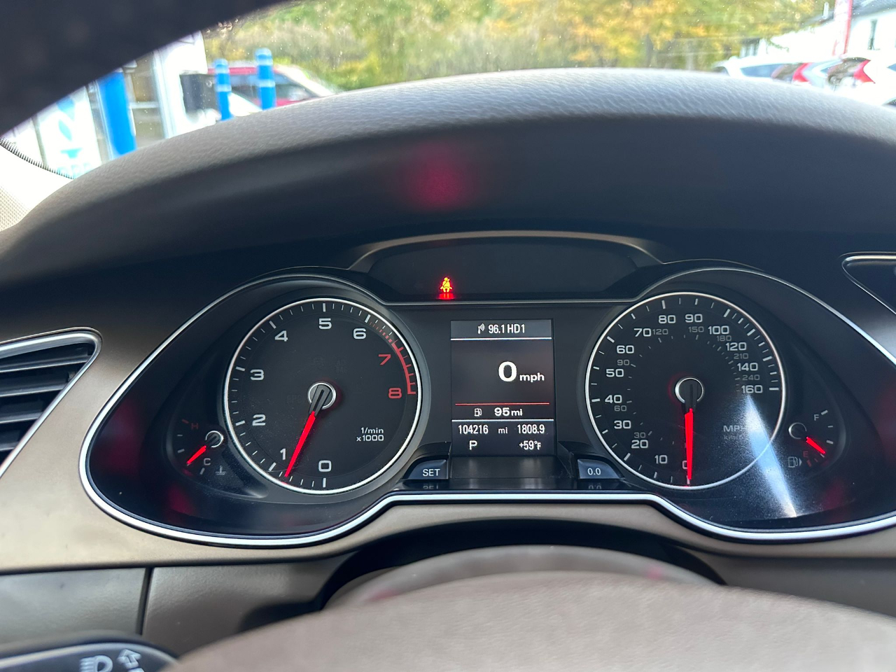 Vehicle image 11 of 18