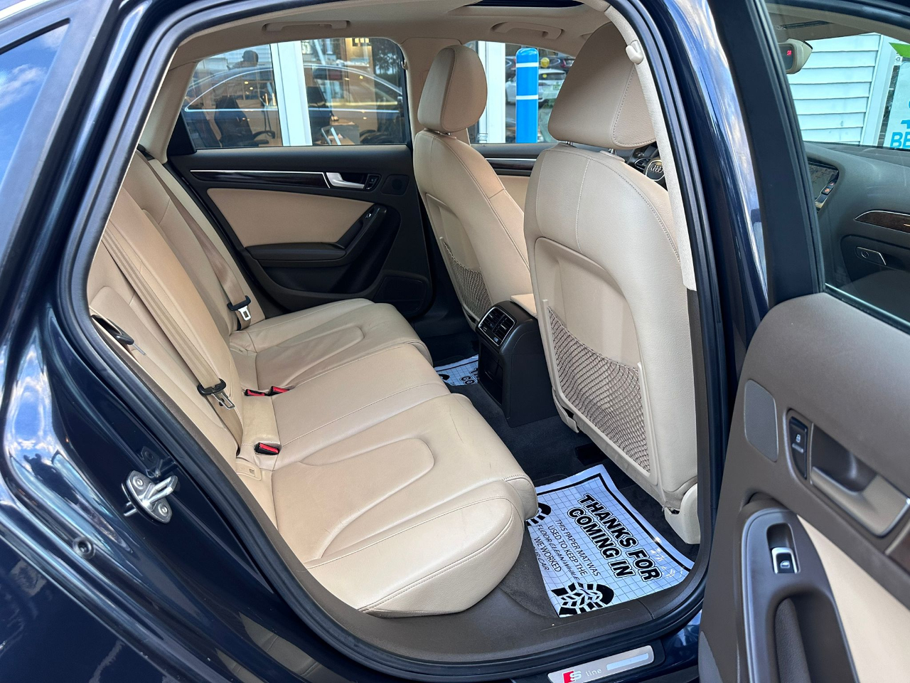 Vehicle image 15 of 18