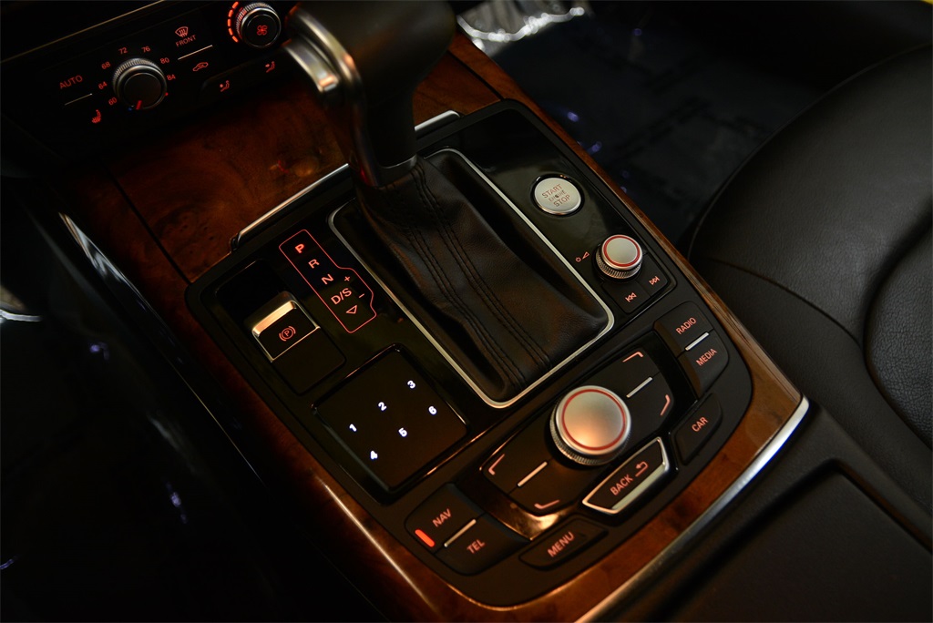 Vehicle image 24 of 41
