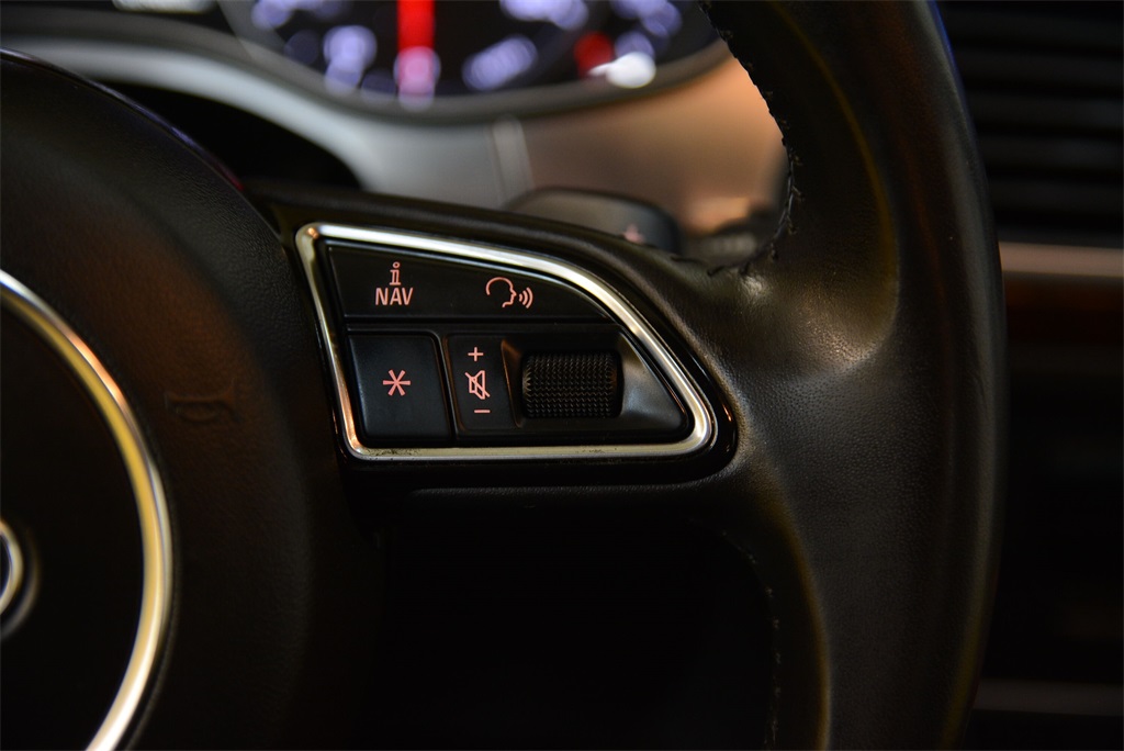 Vehicle image 18 of 41
