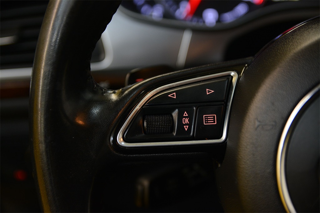 Vehicle image 17 of 41
