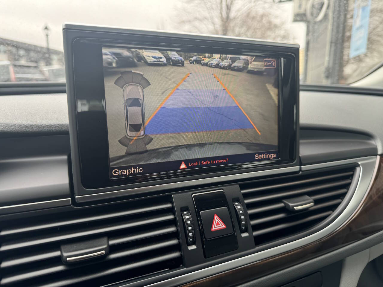 Vehicle image 22 of 34