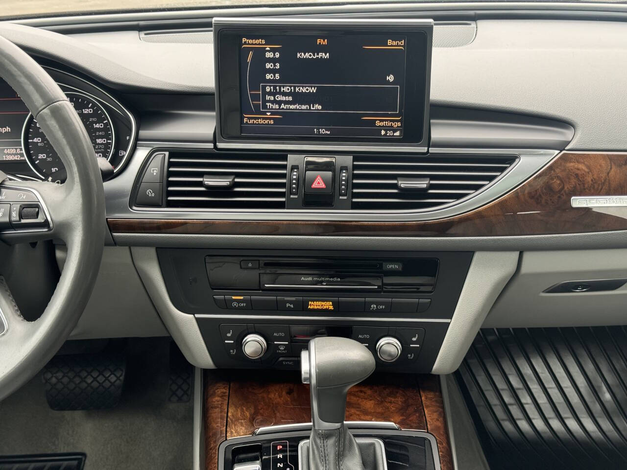 Vehicle image 24 of 34