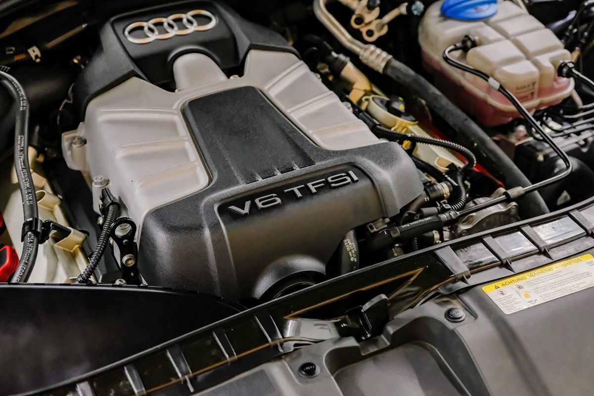 Vehicle image 47 of 56