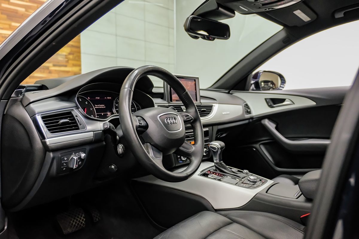 Vehicle image 11 of 56