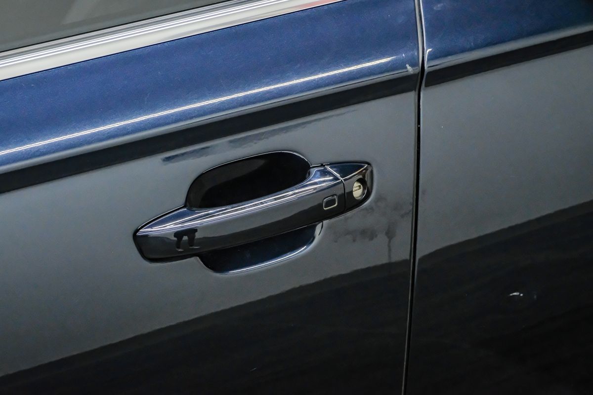 Vehicle image 34 of 56