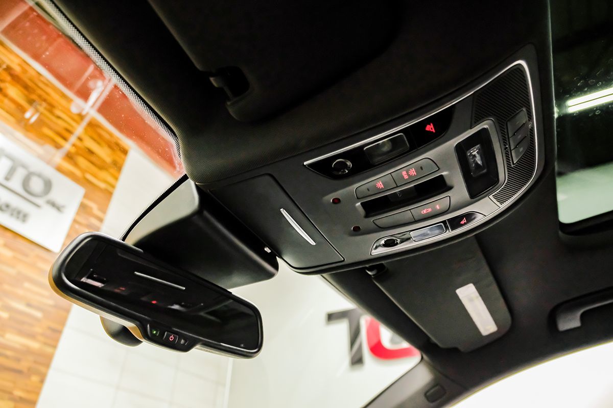 Vehicle image 21 of 56