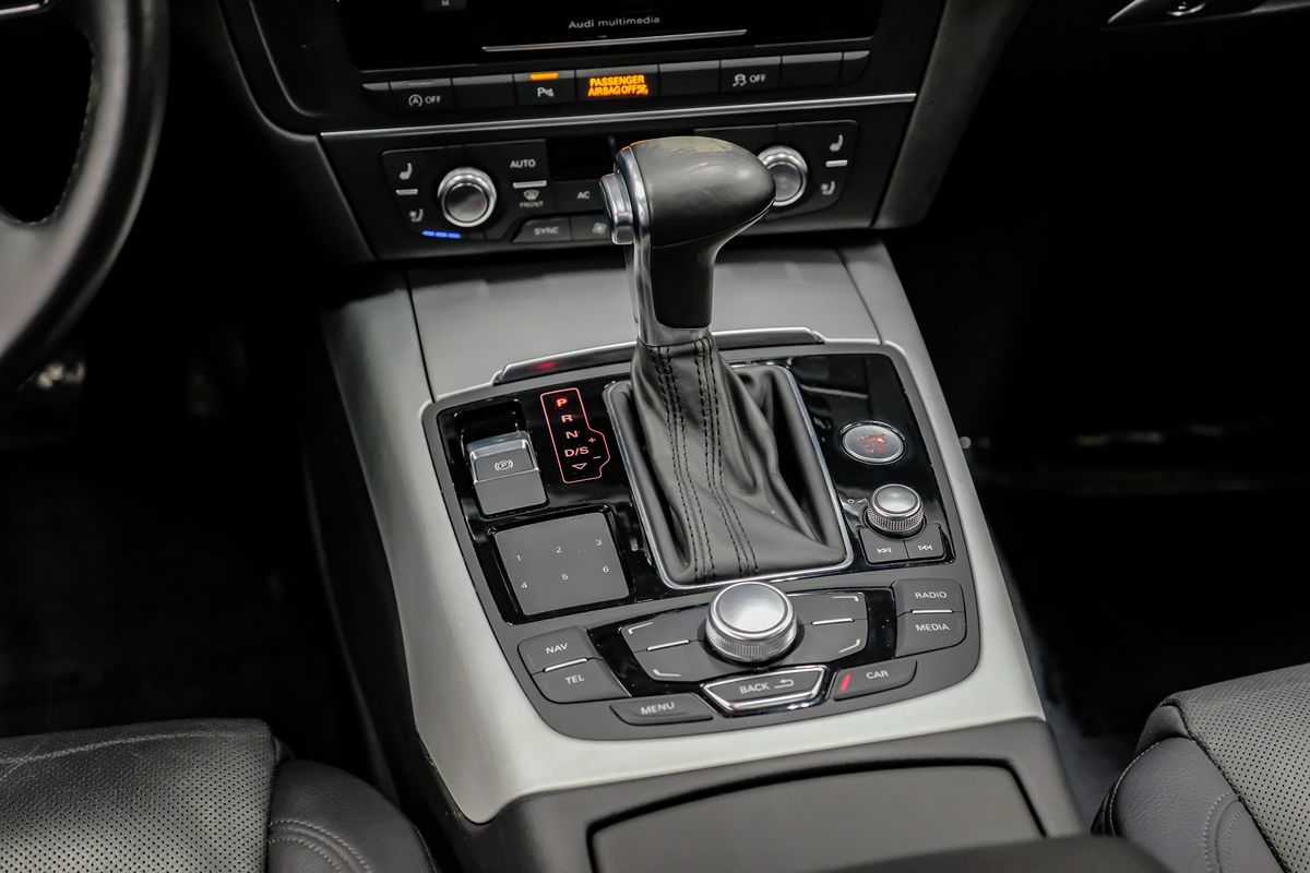 Vehicle image 22 of 56