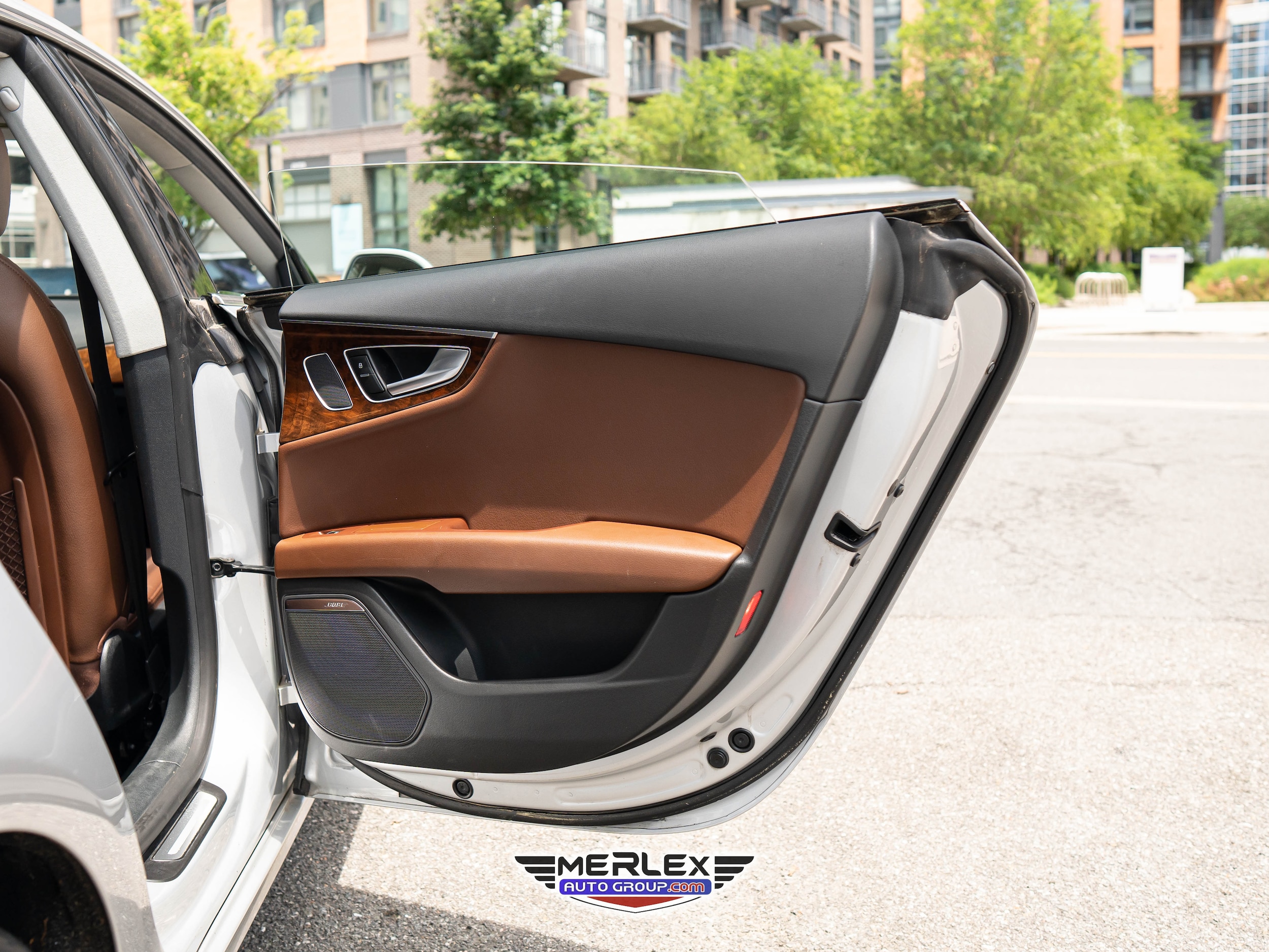 Vehicle image 49 of 50