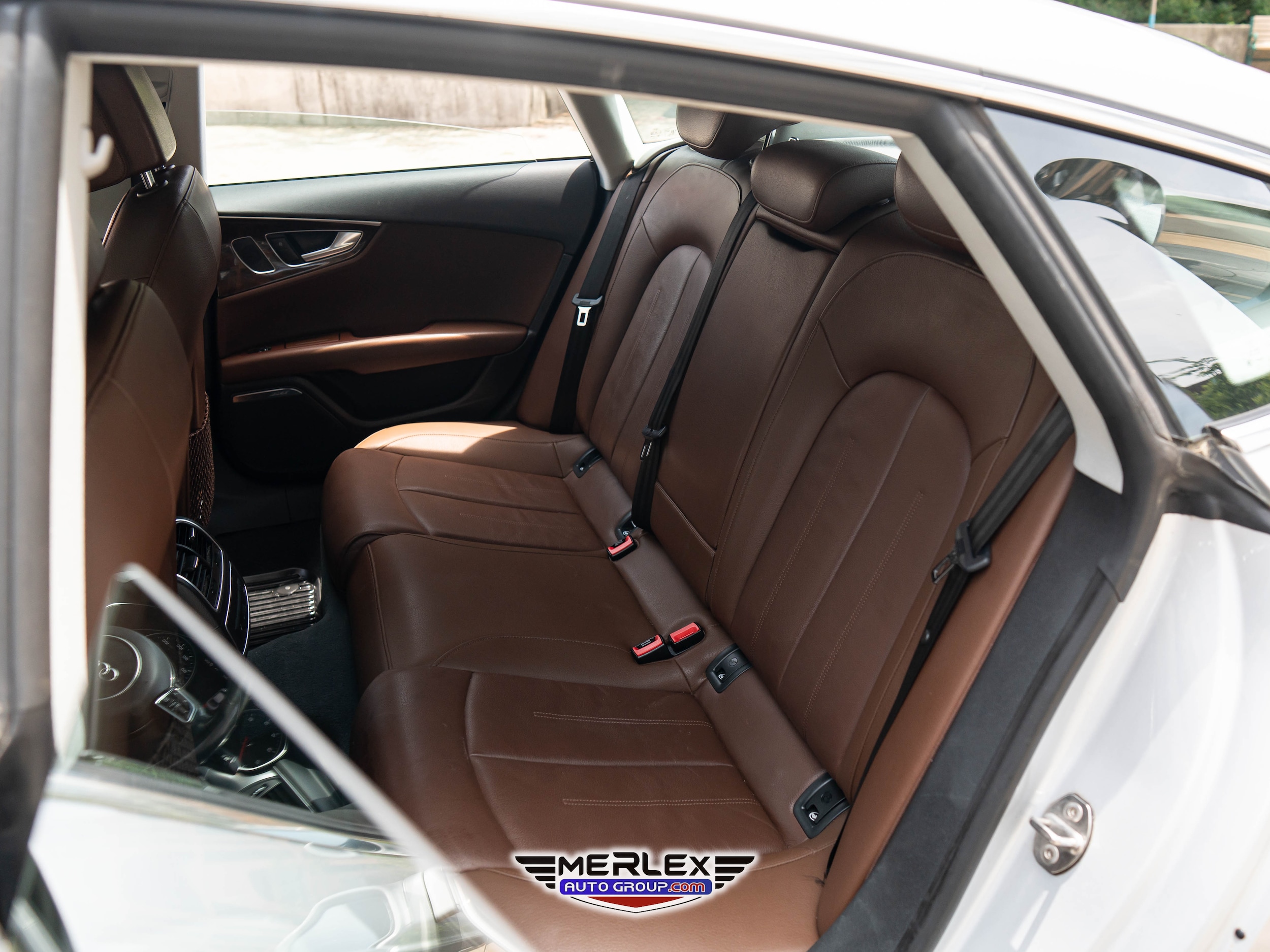 Vehicle image 15 of 50