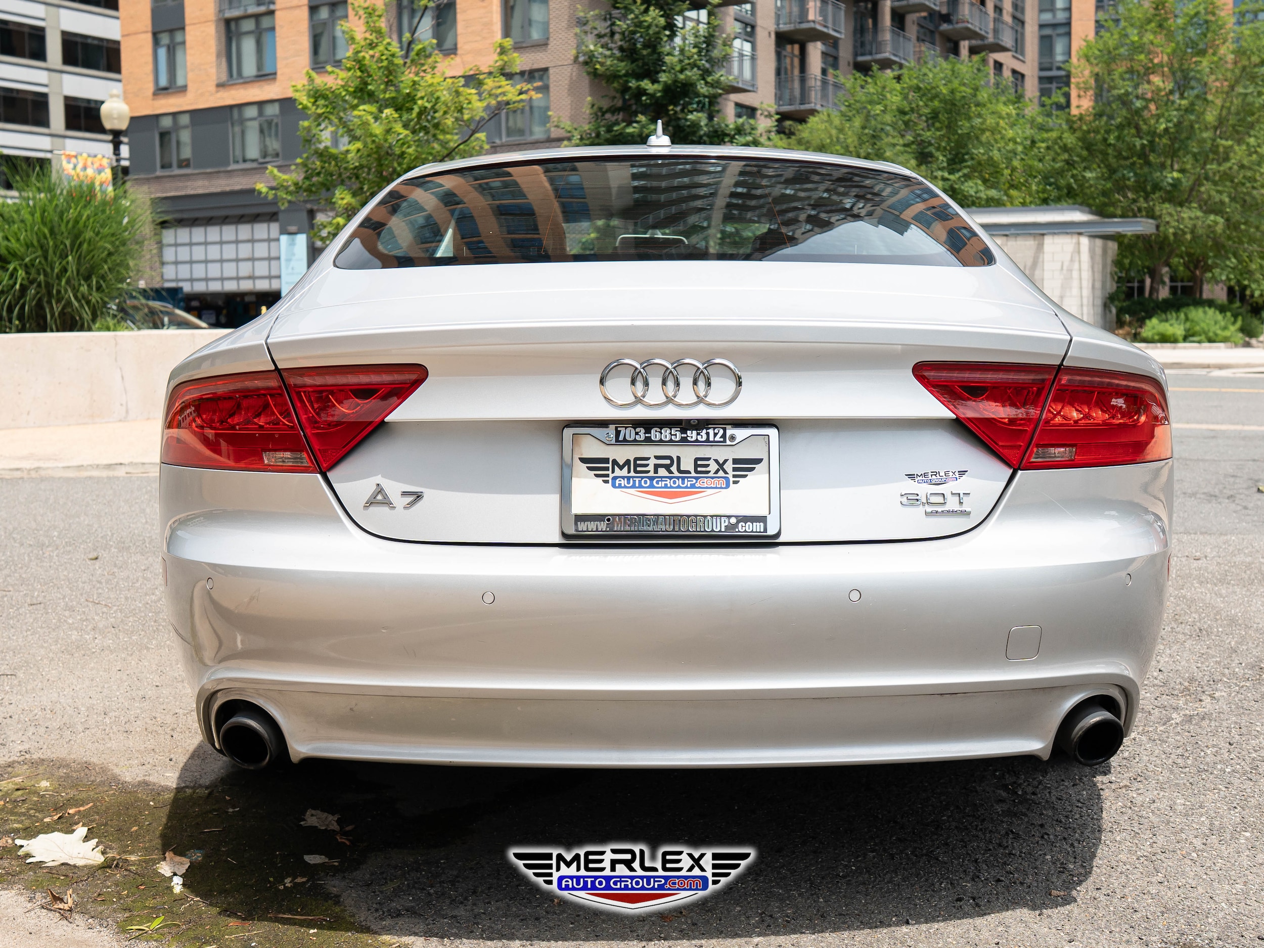 Vehicle image 4 of 50