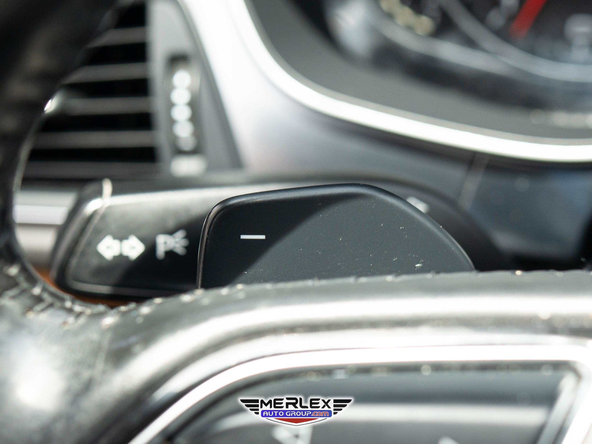 Vehicle image 25 of 50
