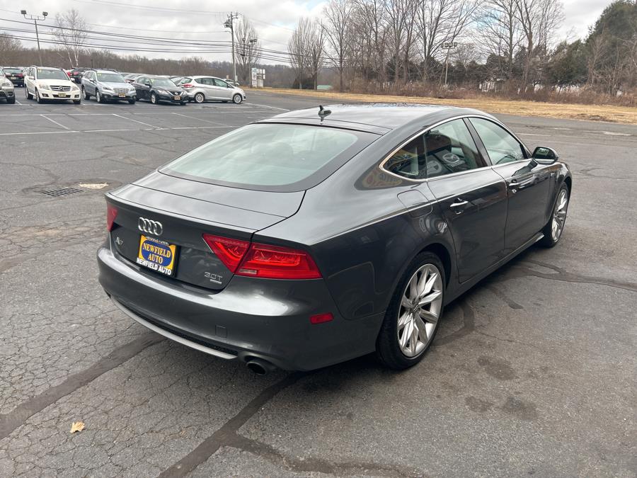 Vehicle image 4 of 11